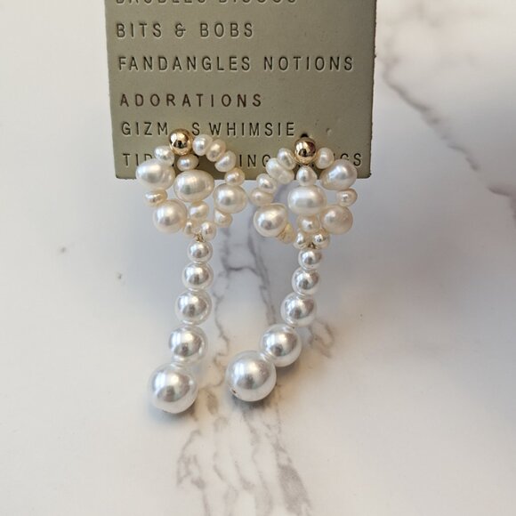 Anthropologie Floral Pearl Drop Earrings - Picture 4 of 7